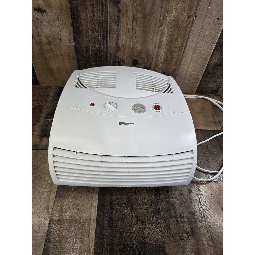 Kenmore Air Cleaner Ionizer Model 83240 White Tabletop Air Purifier 120V 0.90A